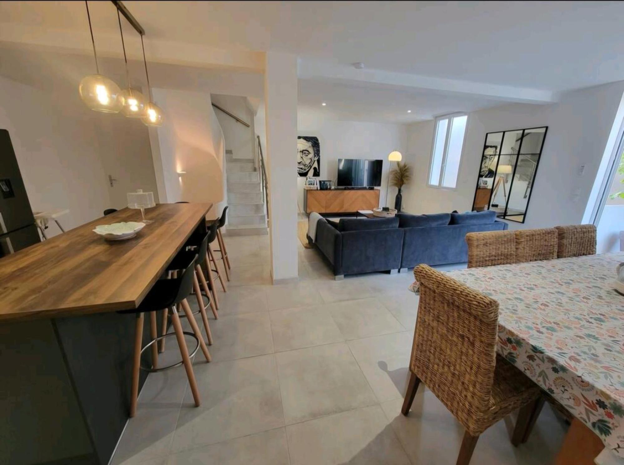 Maison De Ville Standing Proche Mer Florensac 外观 照片